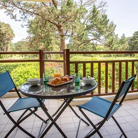 Les Terrasses Du Golf By Interhome Lägenhet